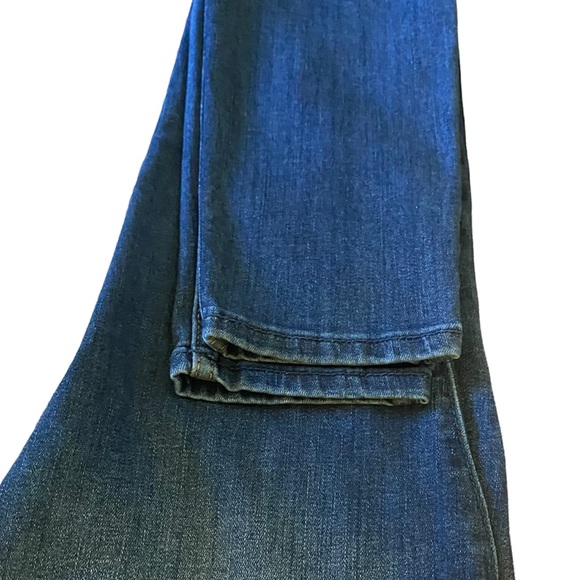 Hollister Mid-Rise Super Skinny Jeans - Picture 10 of 15